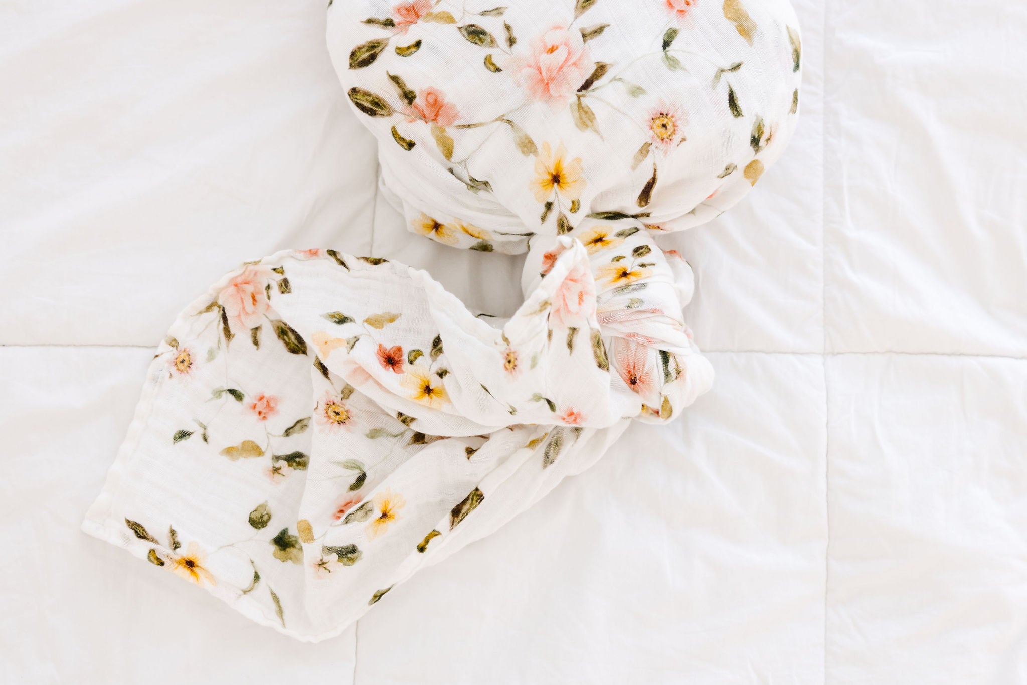 Organic Muslin Swaddle - Garden Floral