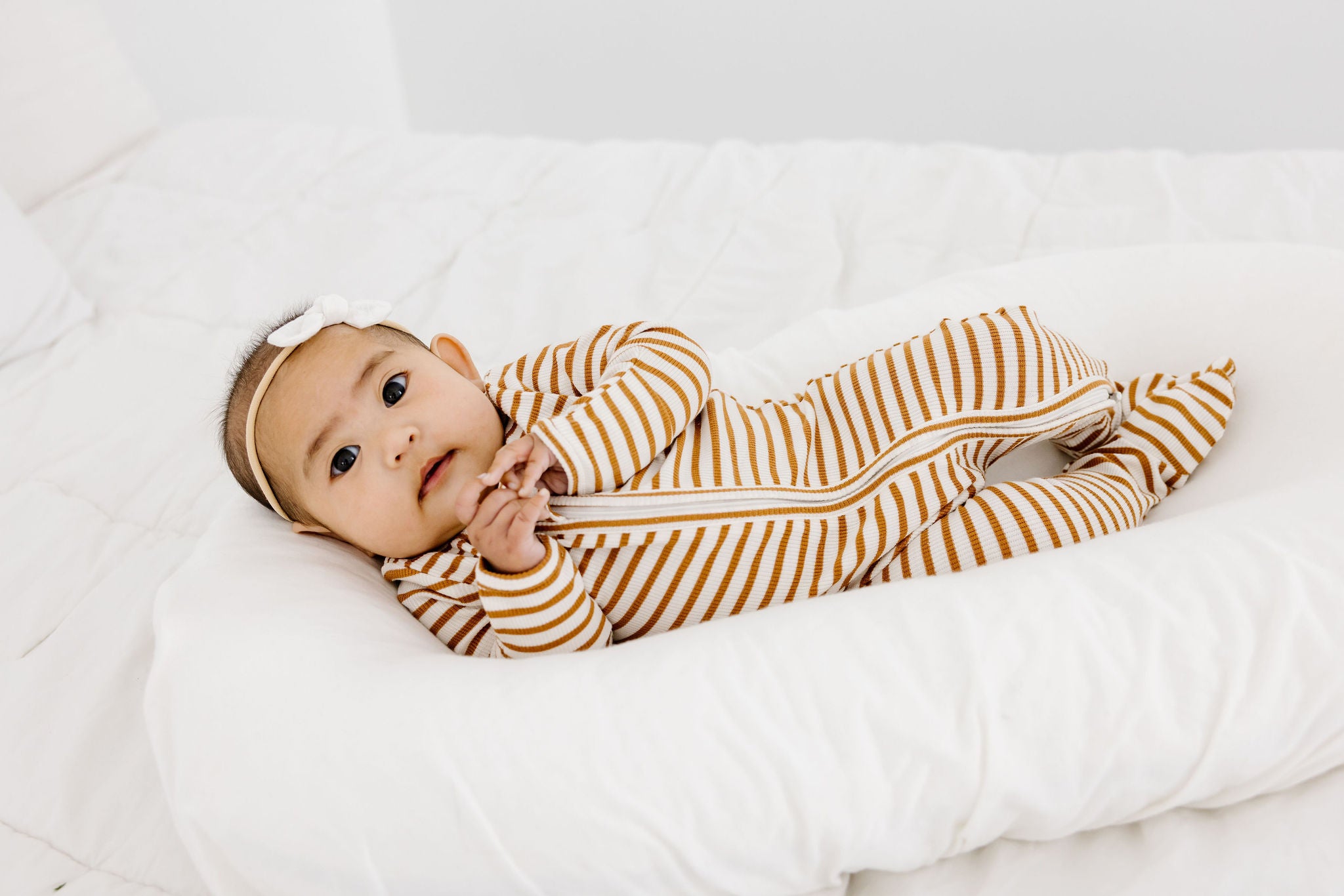 Zip Sleeper - Camel Stripe