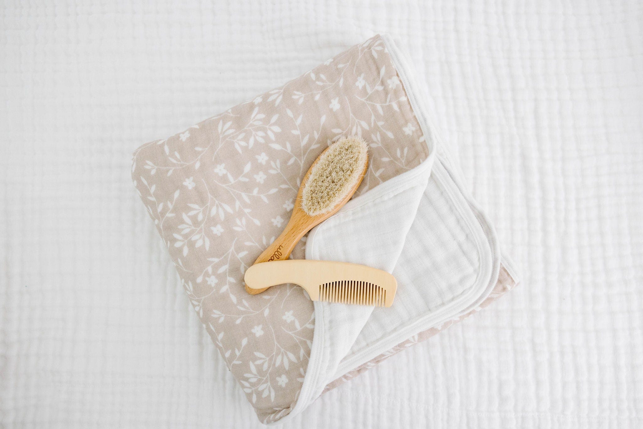 Organic Muslin Quilt - Vines