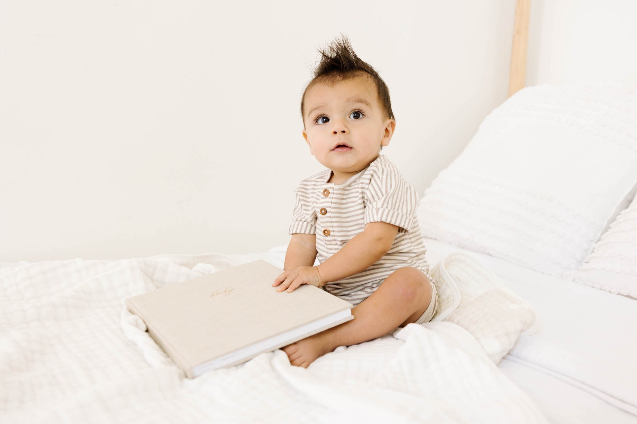 Linen Baby Book - Oat