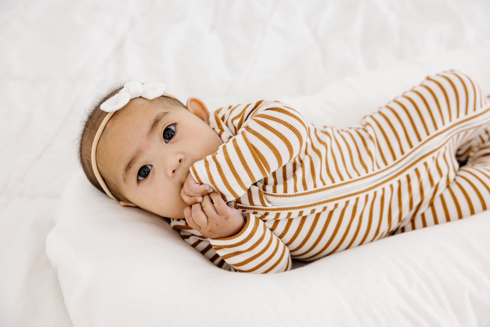 Zip Sleeper - Camel Stripe
